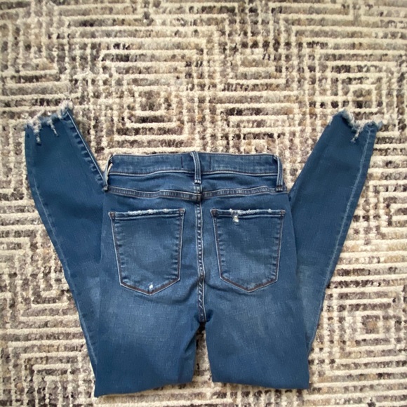 High Wasited Abercrombie and Fitch Jeans - Picture 3 of 3